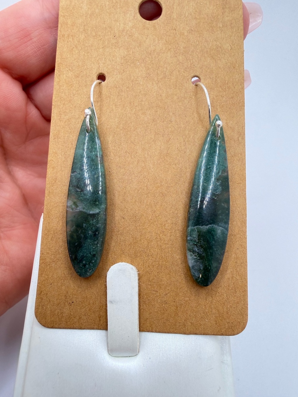 NWOT ~2" long 40x10mm teardrop shaped Moss Agate dangle earrings in 925!